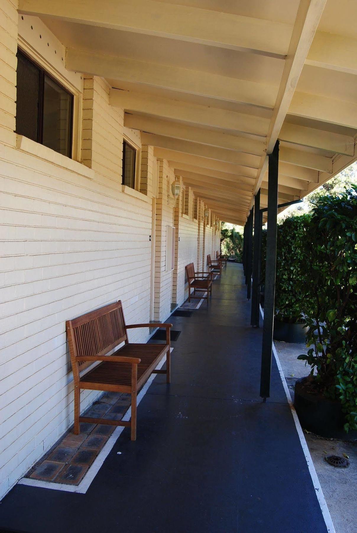 Airlie House Motor Inn Scone Extérieur photo
